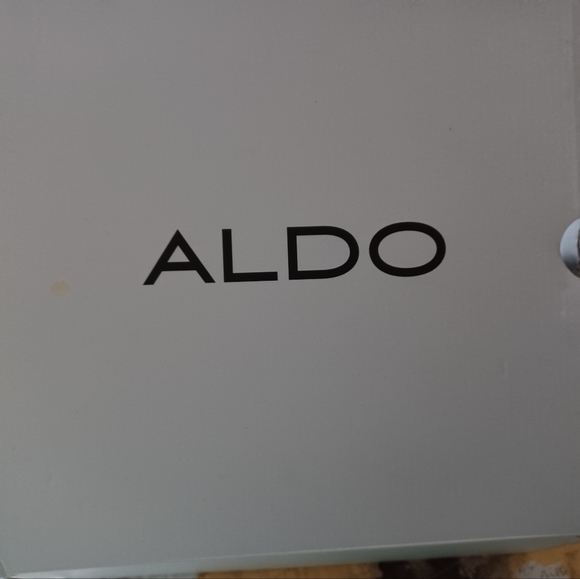 Shoes - Picture 2 of 6